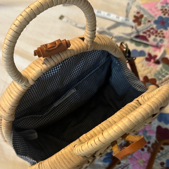 Anthropologie Woven Rattan Handbag with Faux Leather Strap and Clasp - Picture 3 of 3